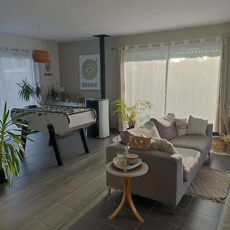 Prázdninový dům Agreable Maison Au Calme Avec Piscine