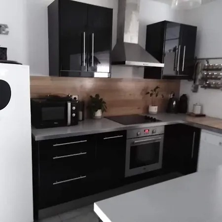 Prázdninový dům Agreable Maison Au Calme Avec Piscine *