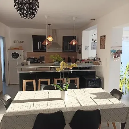 Agreable Maison Au Calme Avec Piscine Ares